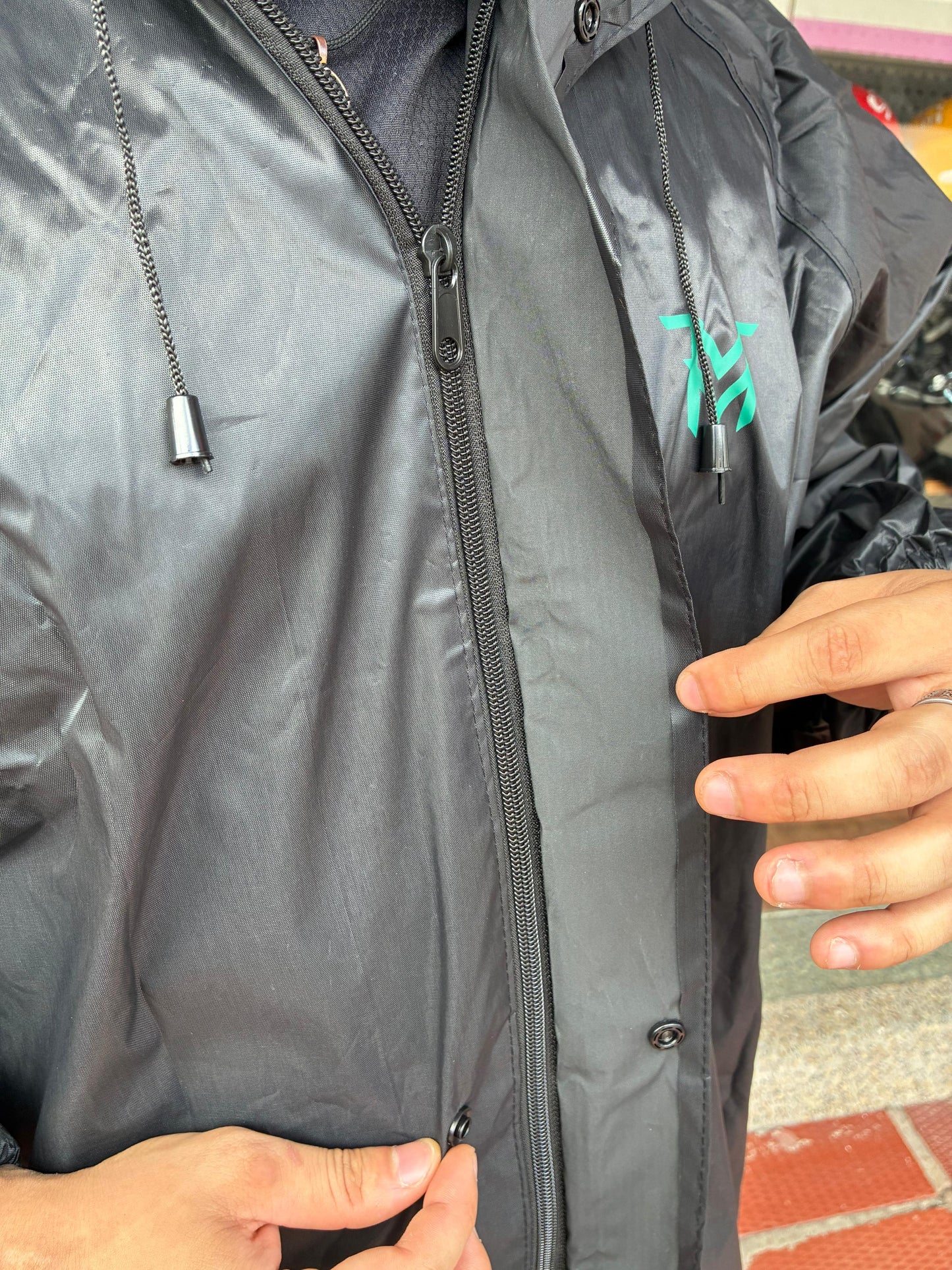 🔥 ¡OFERTA! Impermeable tipo sudadera + Zapatones de OBSEQUIO🔥 ENVIO GRATIS - PAGO CONTRANETREGA